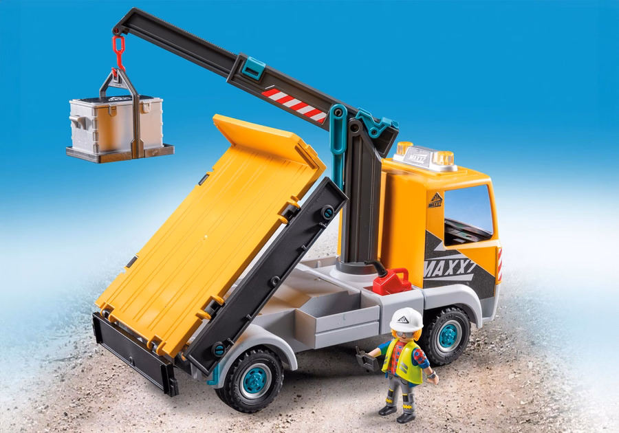 Autocarro da cantiere con gru