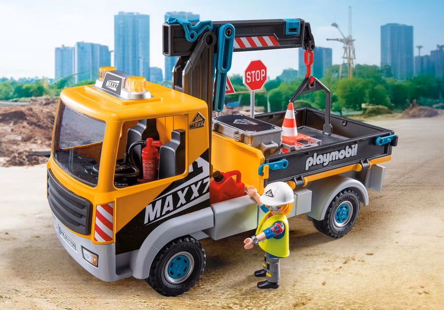 Autocarro da cantiere con gru