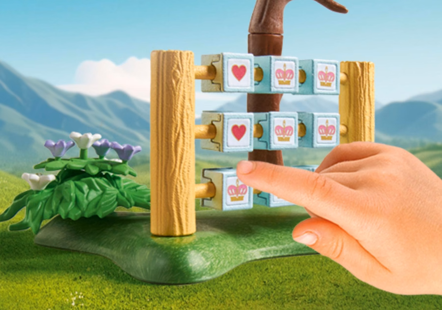 Giardino con giochi reali